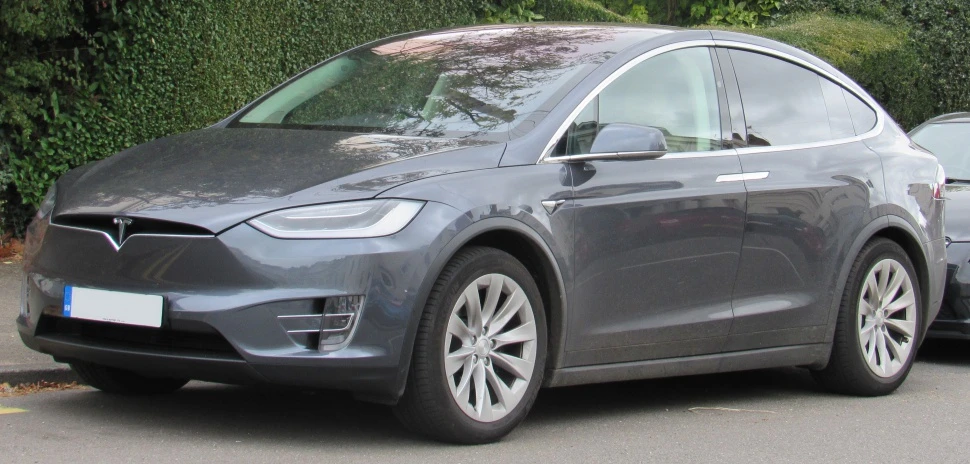 Tesla Model X, generace Model X