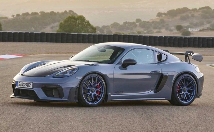Porsche 718, generace 718 GT4 RS