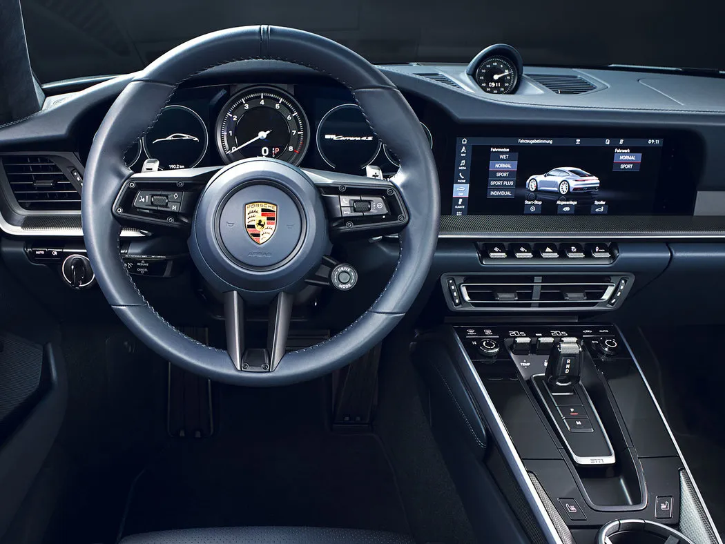 Porsche 911 Carrera 4S - fotografie 3