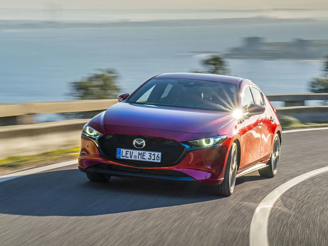 Mazda 3 GT PLUS - fotografie 2