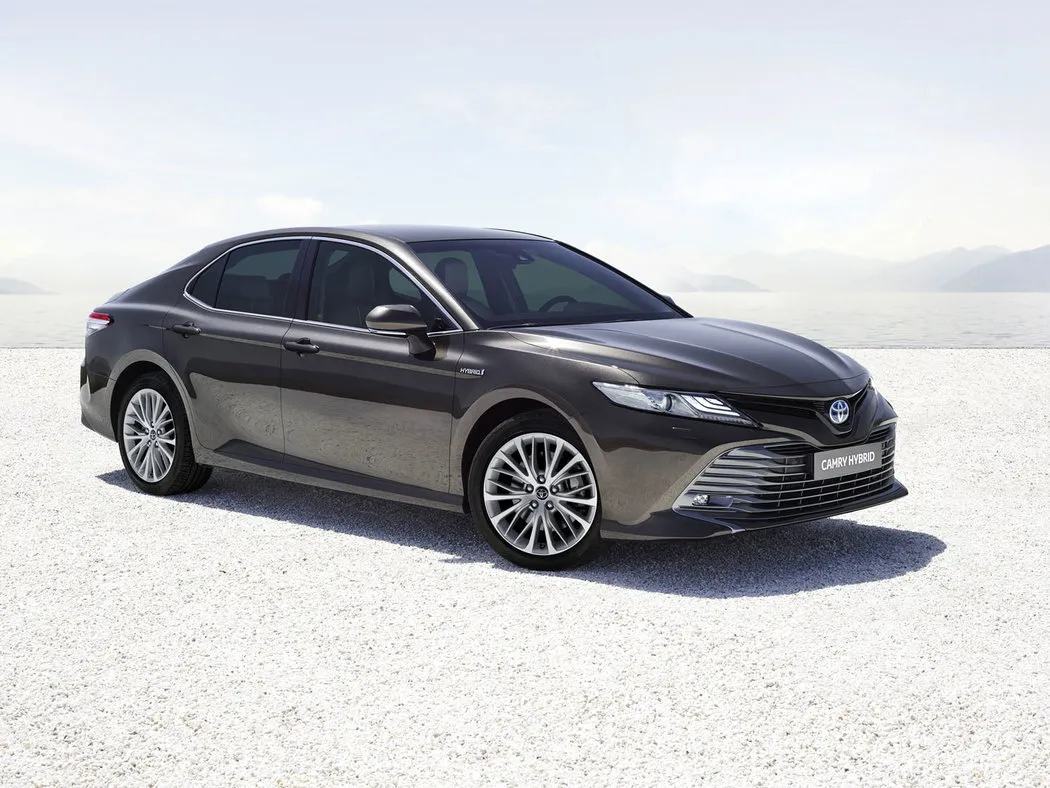 Toyota Camry Executive - fotografie 3