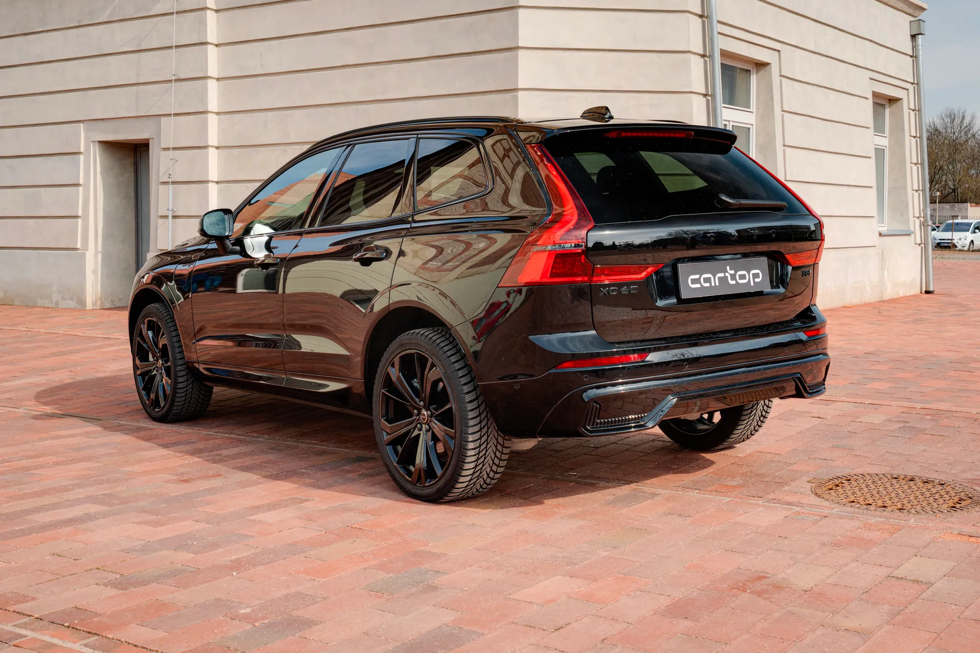 Volvo XC60 Plus. - fotografie 4