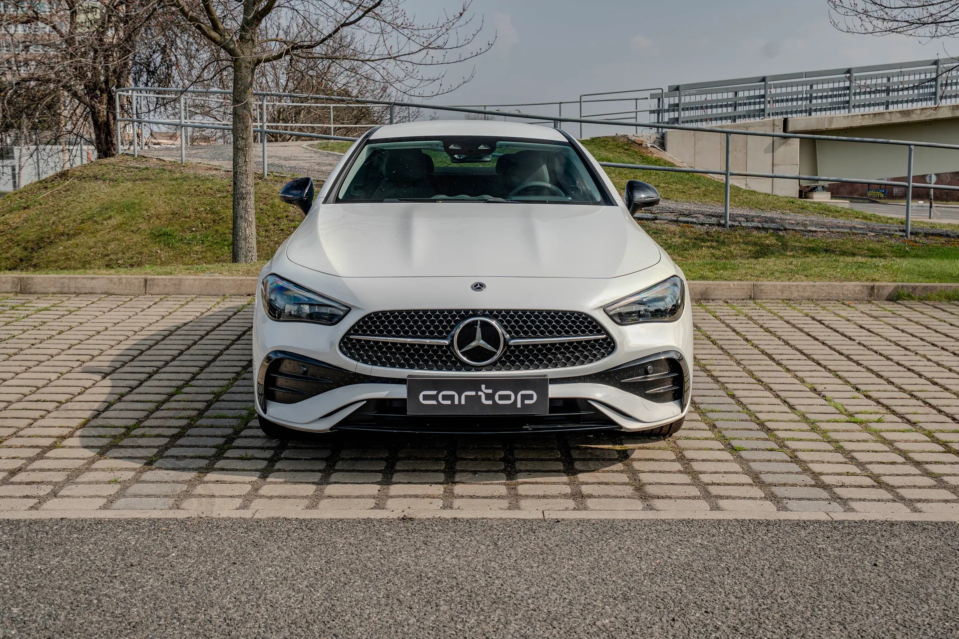 Mercedes-Benz CLE Standardní výbava - fotografie 2