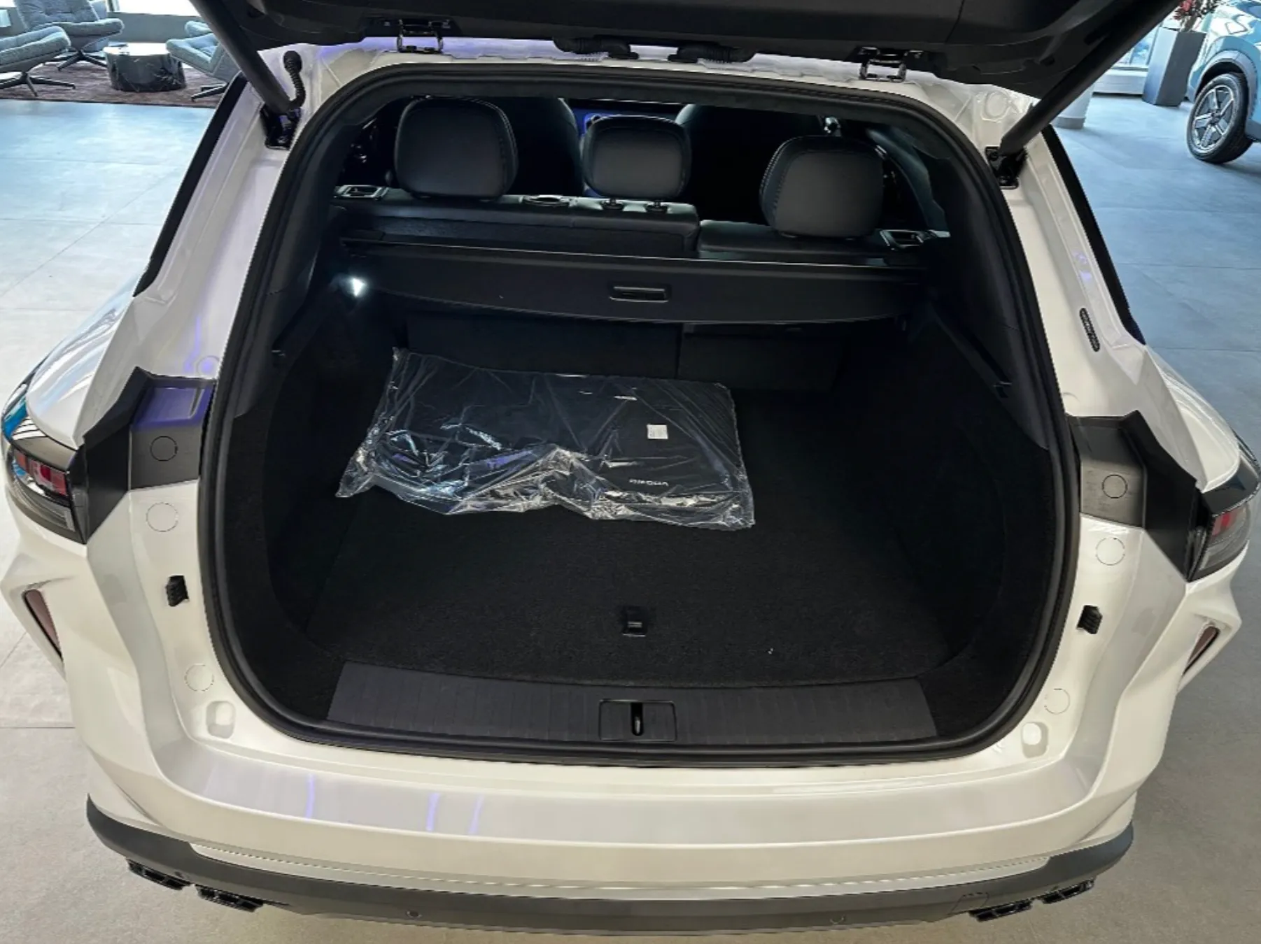 Omoda 9 SHS Premium - fotografie 4