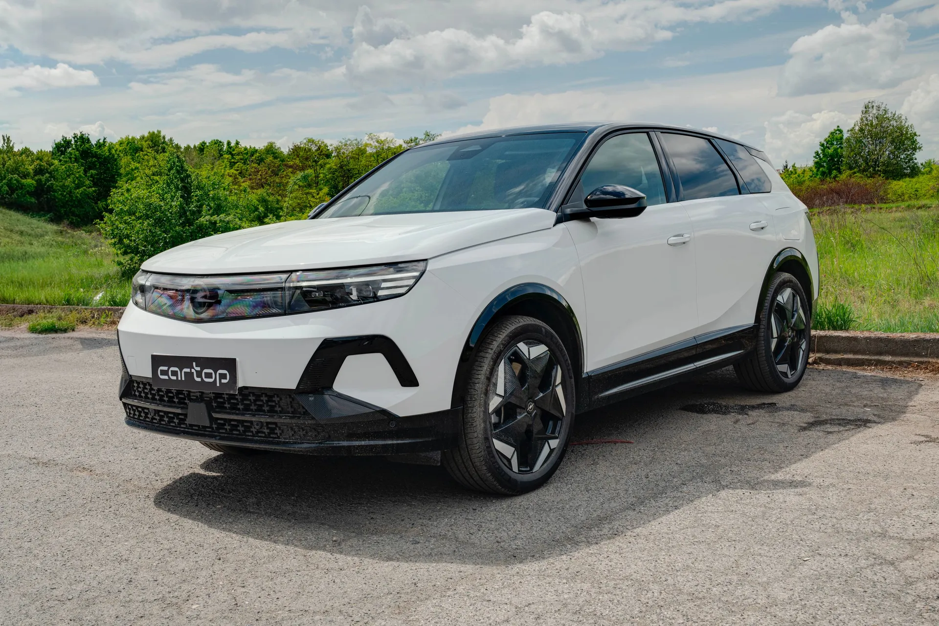 Opel Grandland Ultimate - fotografie 3