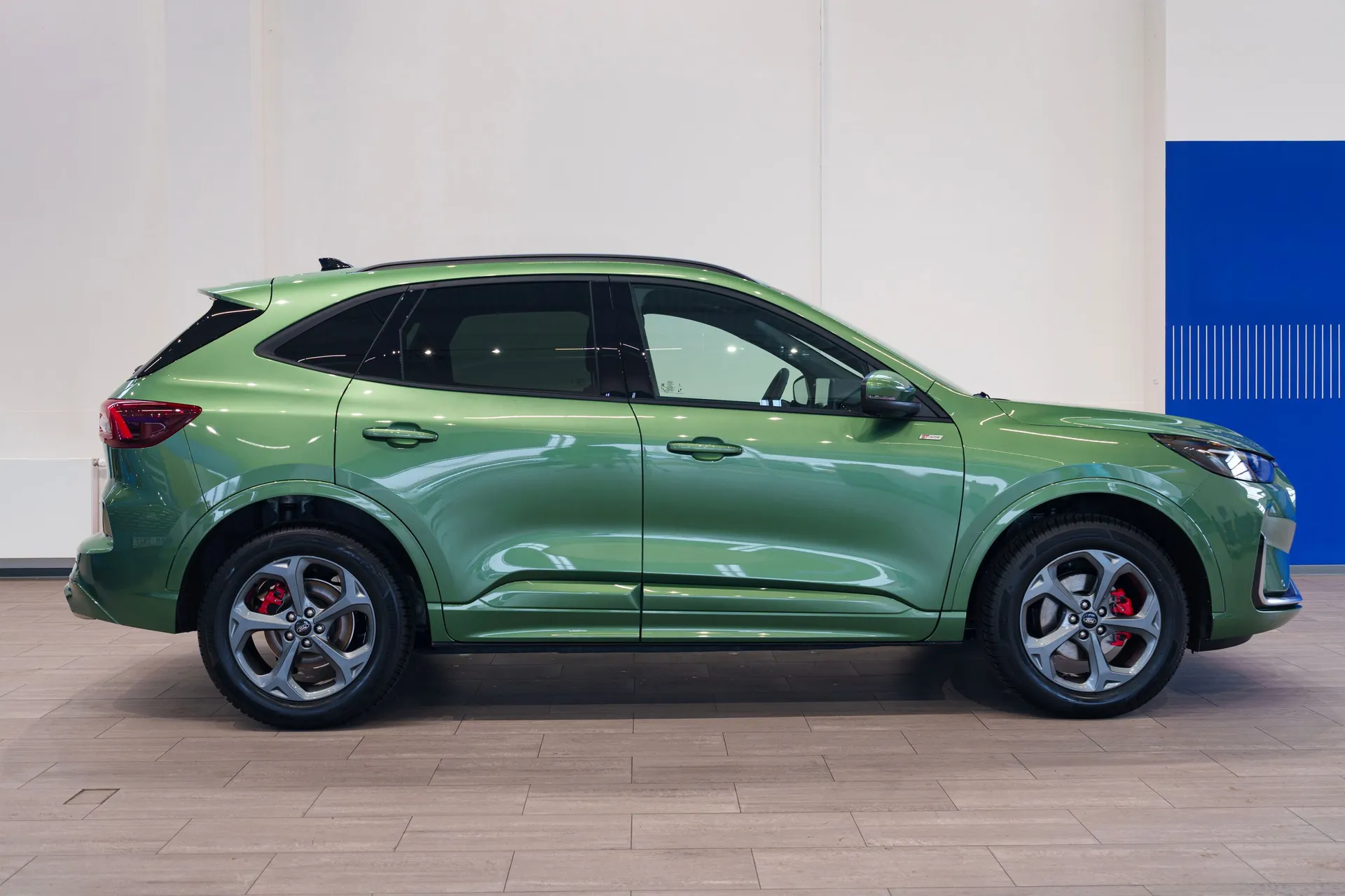 Ford Kuga ST-Line X - fotografie 3