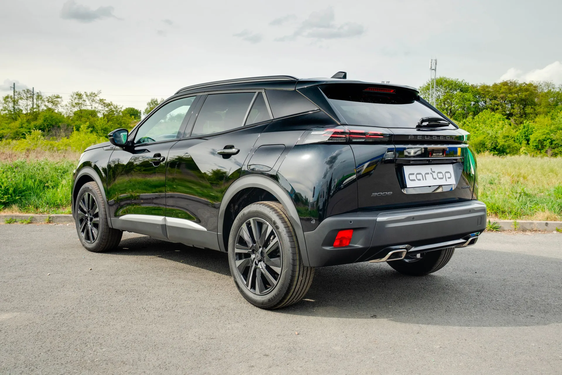 Peugeot 2008 GT - fotografie 4