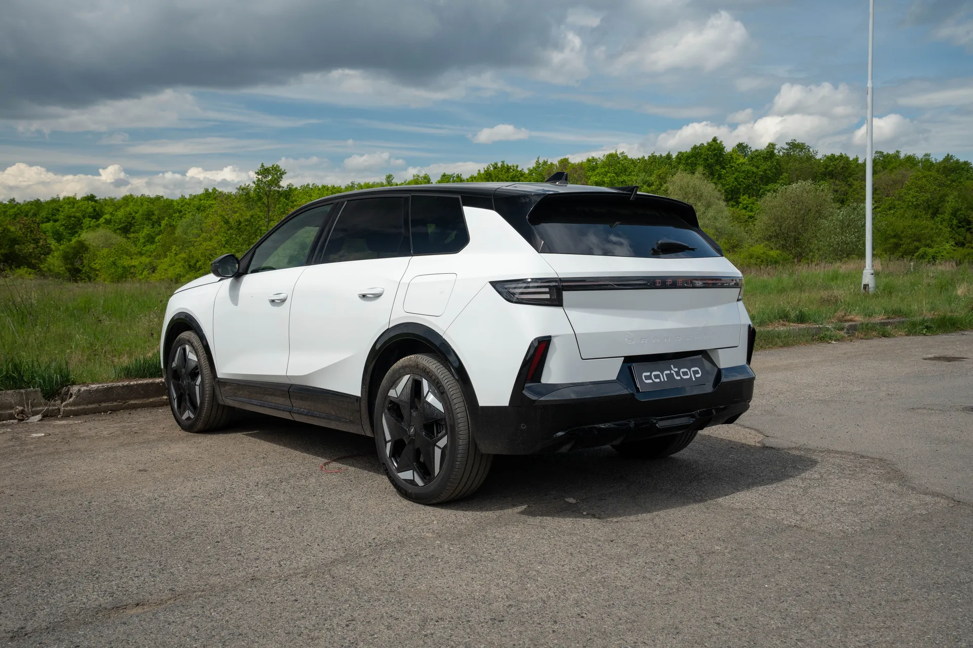 Opel Grandland Ultimate - fotografie 2