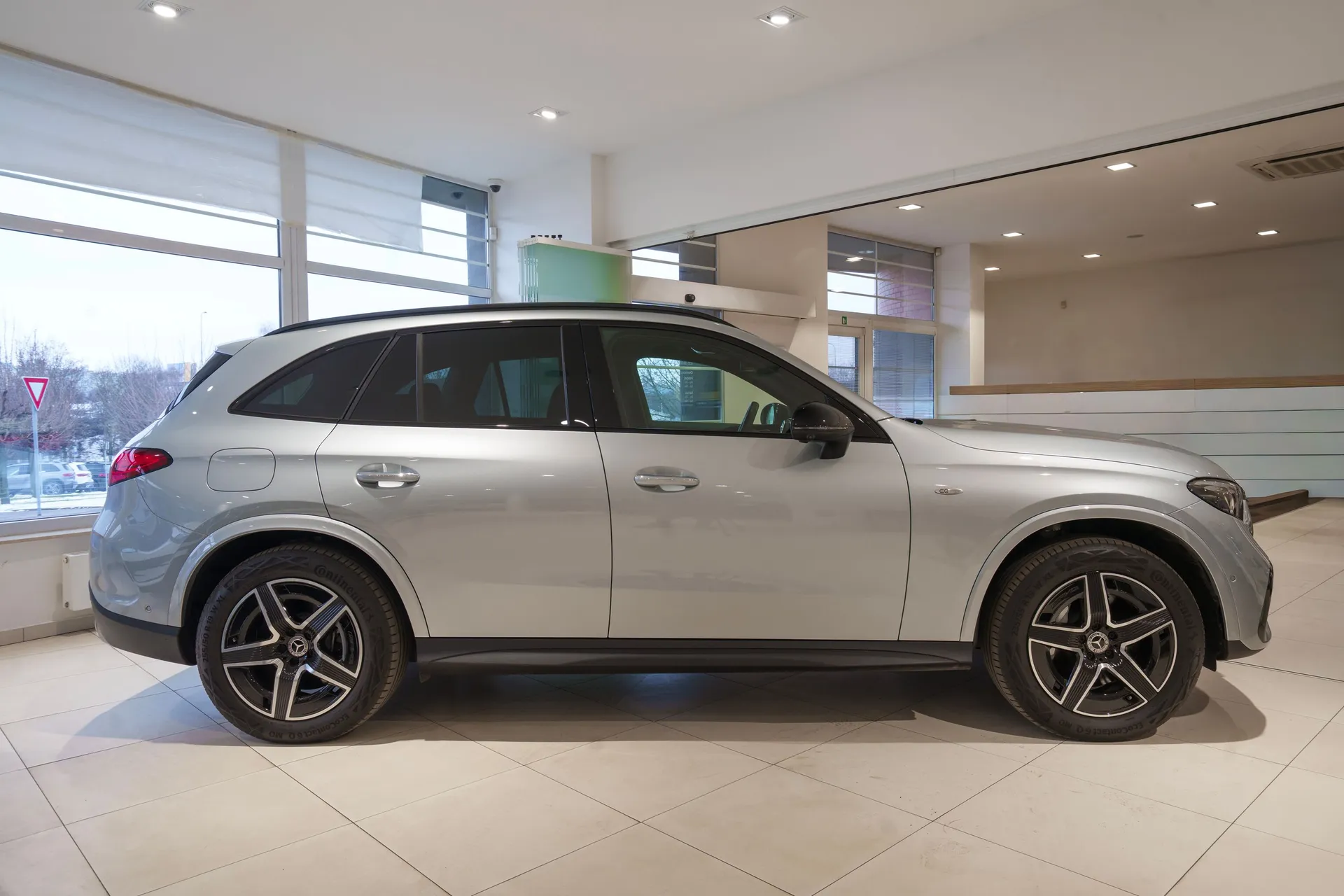 Mercedes-Benz GLC Linie Amg - fotografie 3