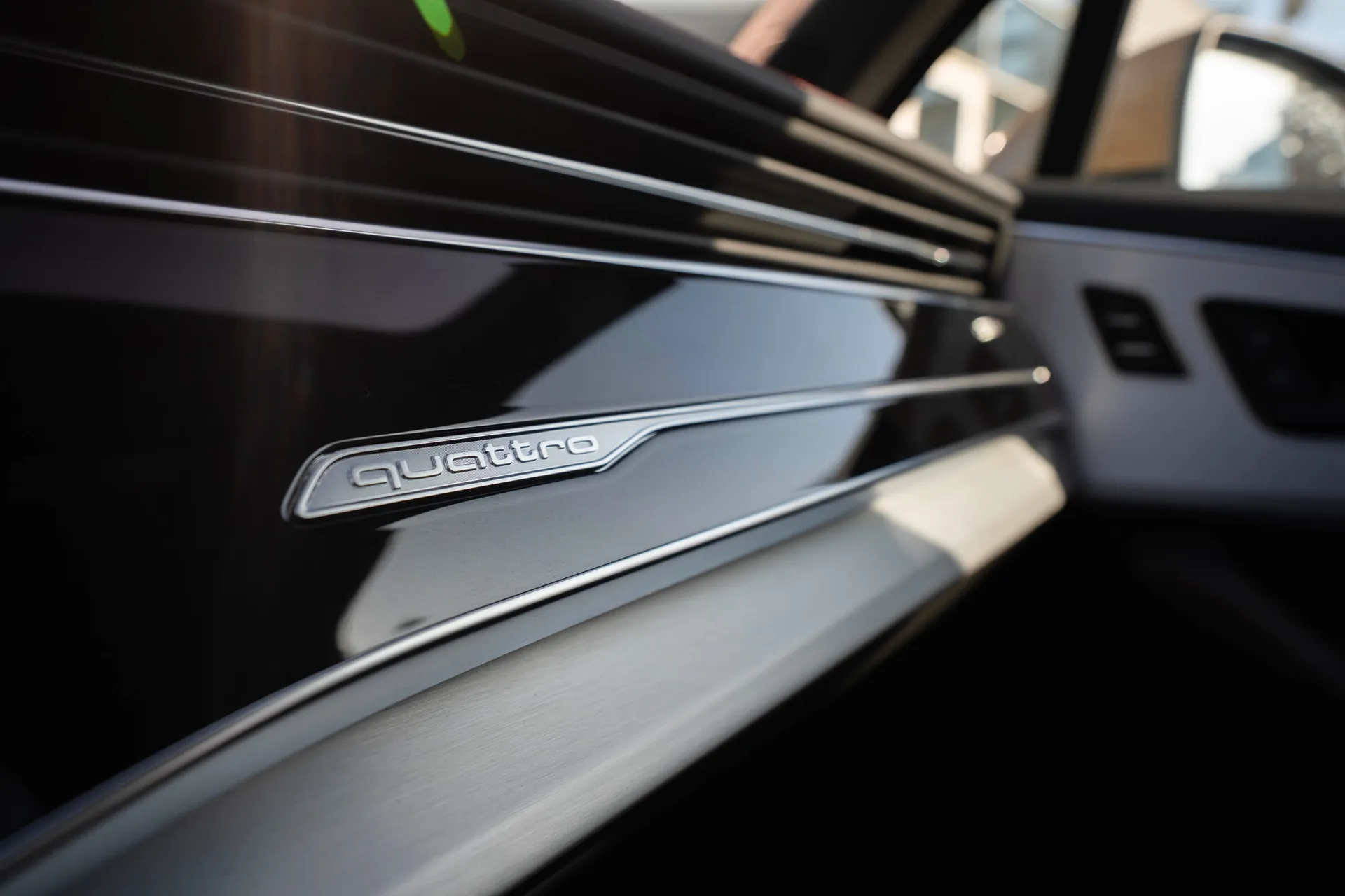 Audi Q7 S line - fotografie 4