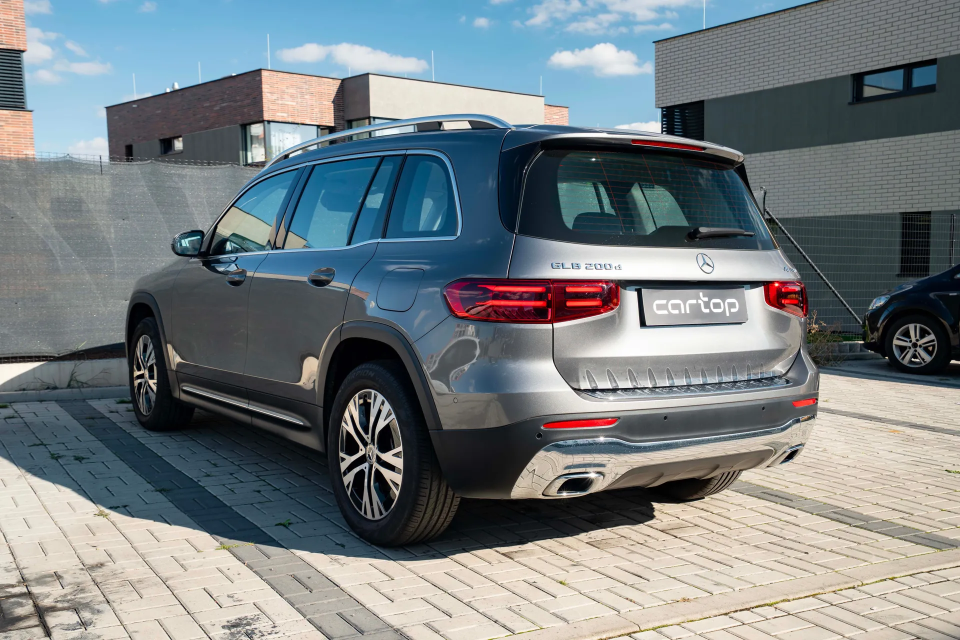Mercedes-Benz GLB Linie Amg - fotografie 3