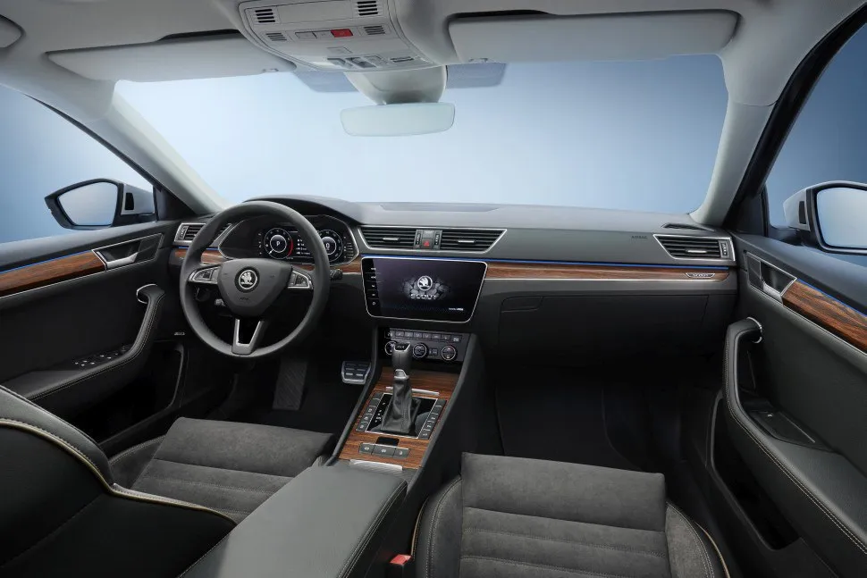 Škoda Superb Scout - fotografie 3