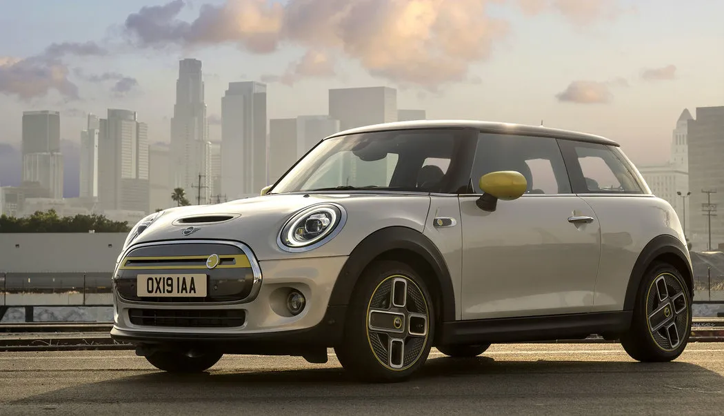 Electric Cooper SE (F56)