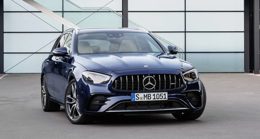 Mercedes-Benz Třída E Linie Amg - fotografie 2