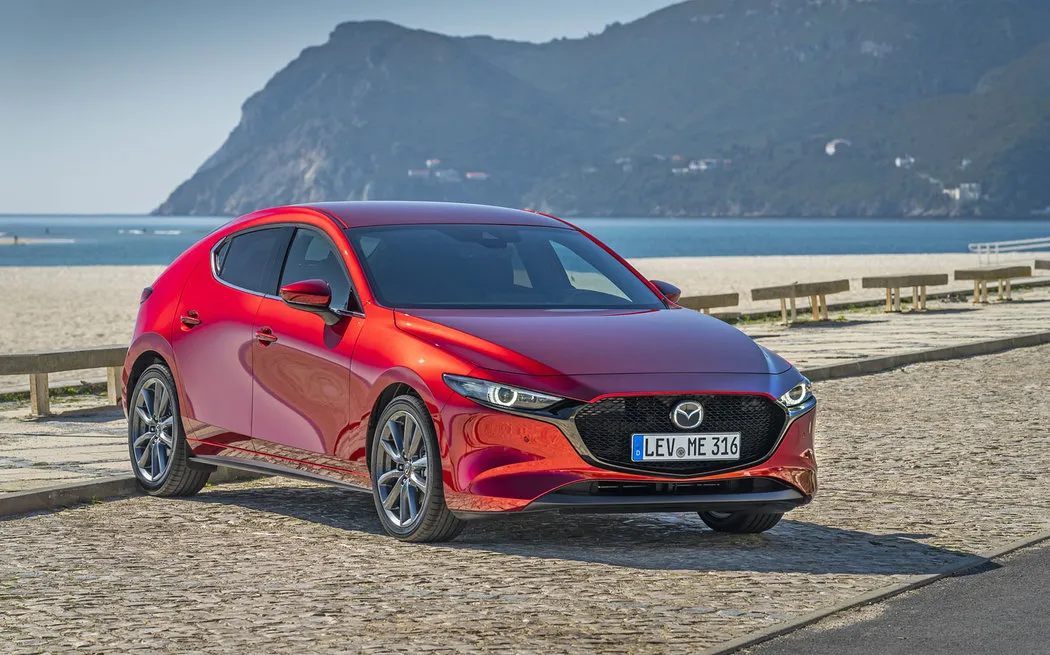 Mazda 3 GT PLUS - fotografie 3