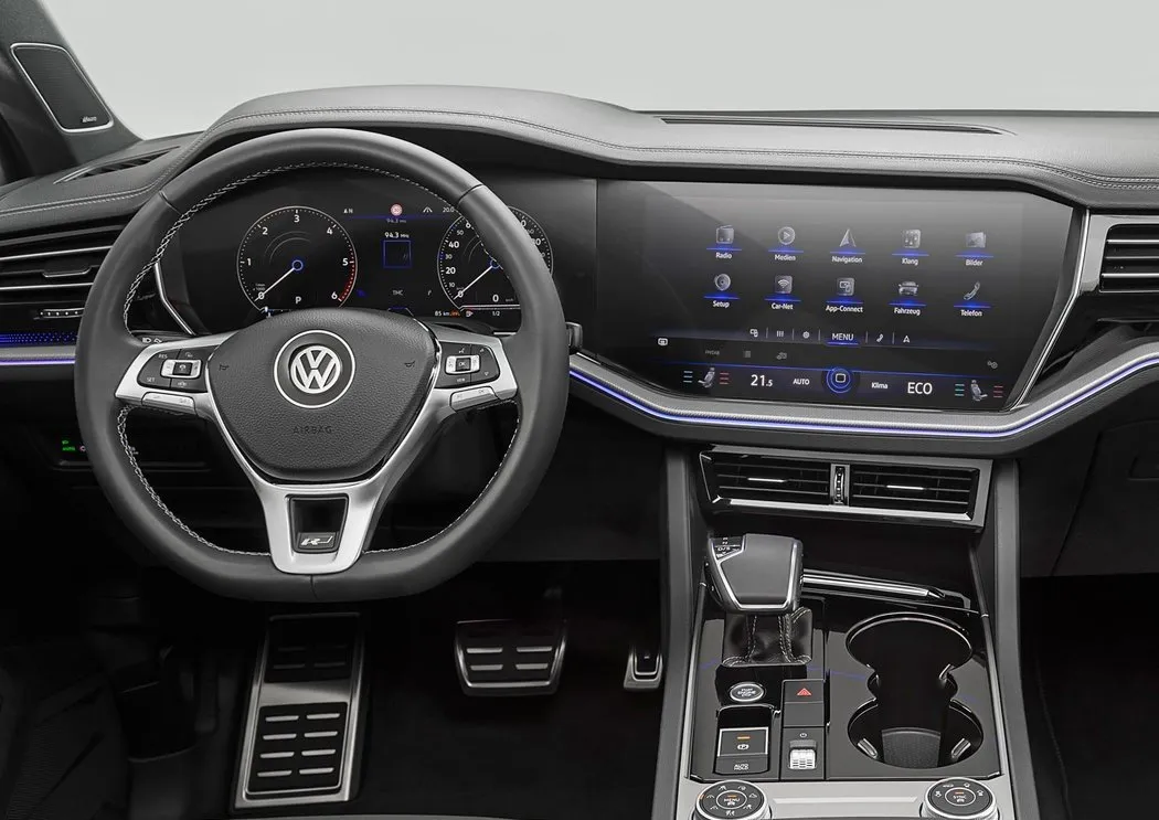 Volkswagen Touareg R-Line - fotografie 3