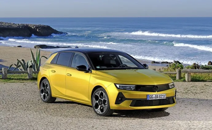 Opel Astra - fotografie 2