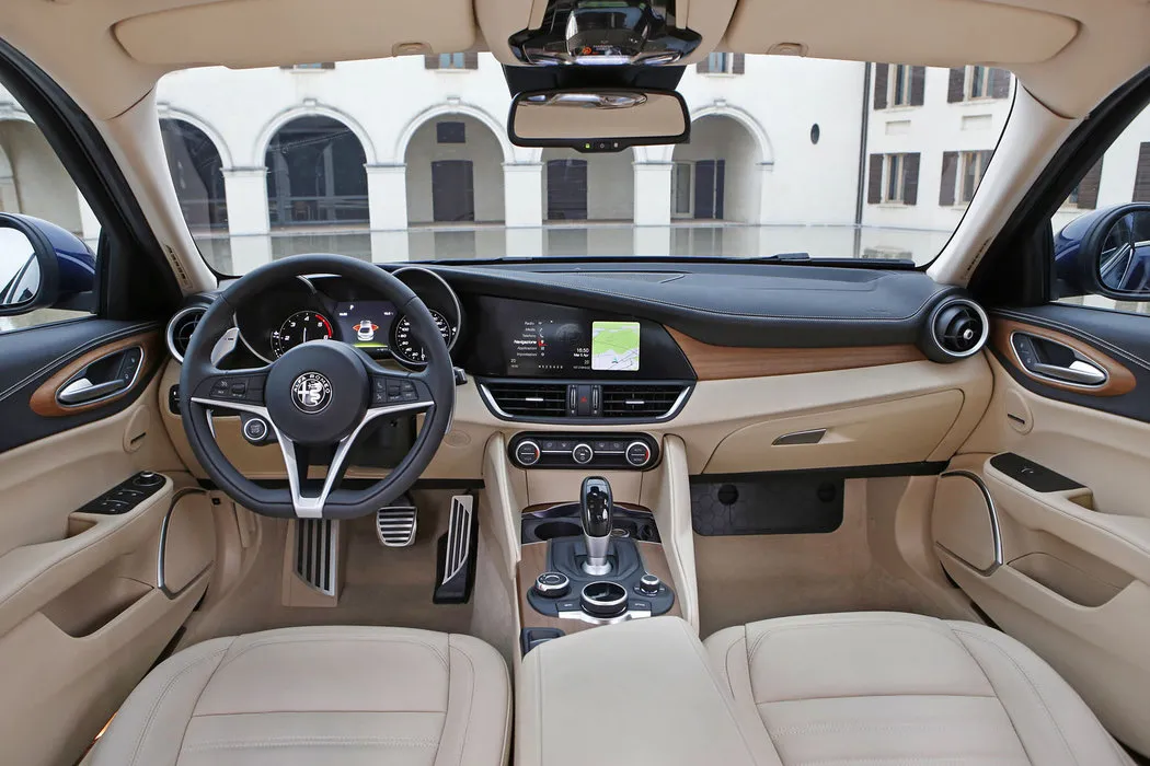 Alfa Romeo Giulia QUADRIFOGLIO - fotografie 3