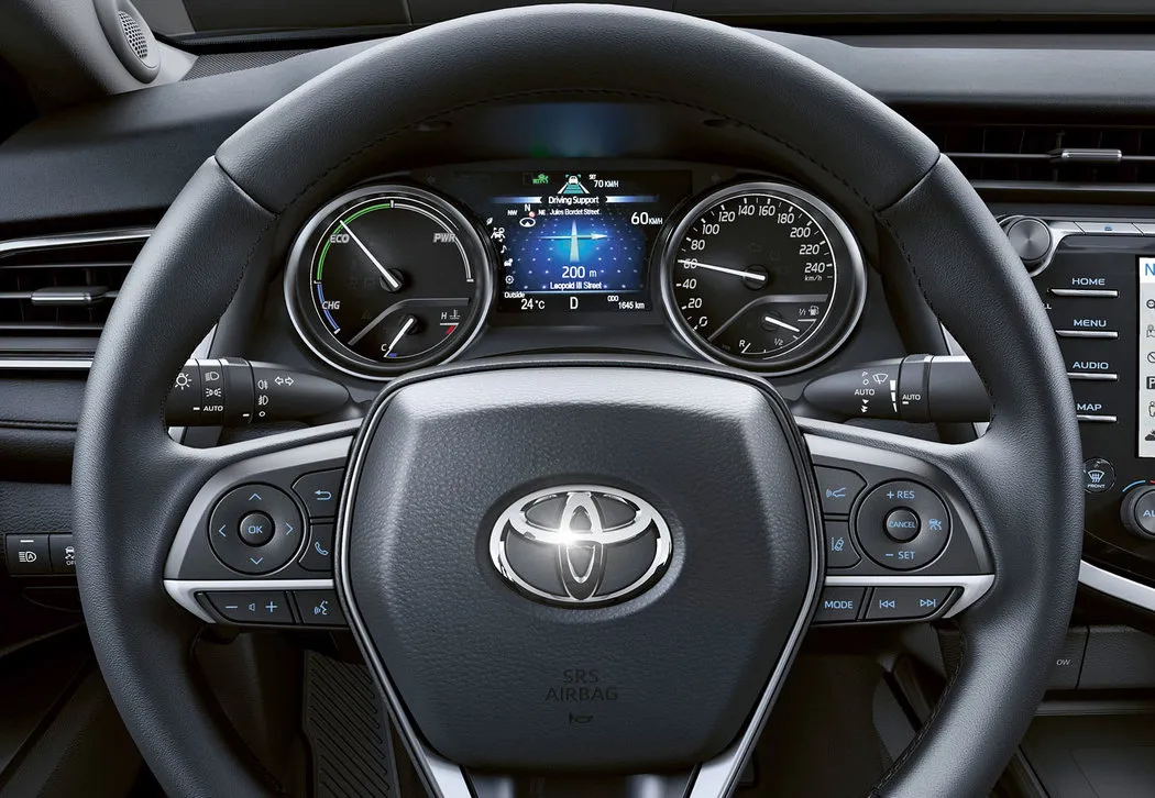 Toyota Camry Executive - fotografie 4