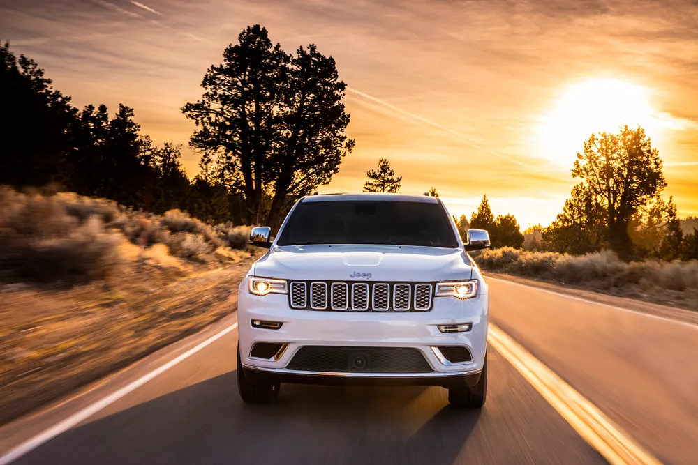 Jeep Grand Cherokee S - fotografie 2