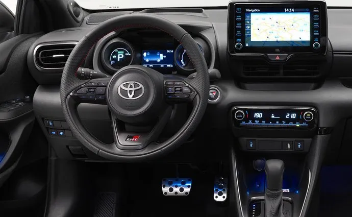 Toyota Yaris Active - fotografie 3
