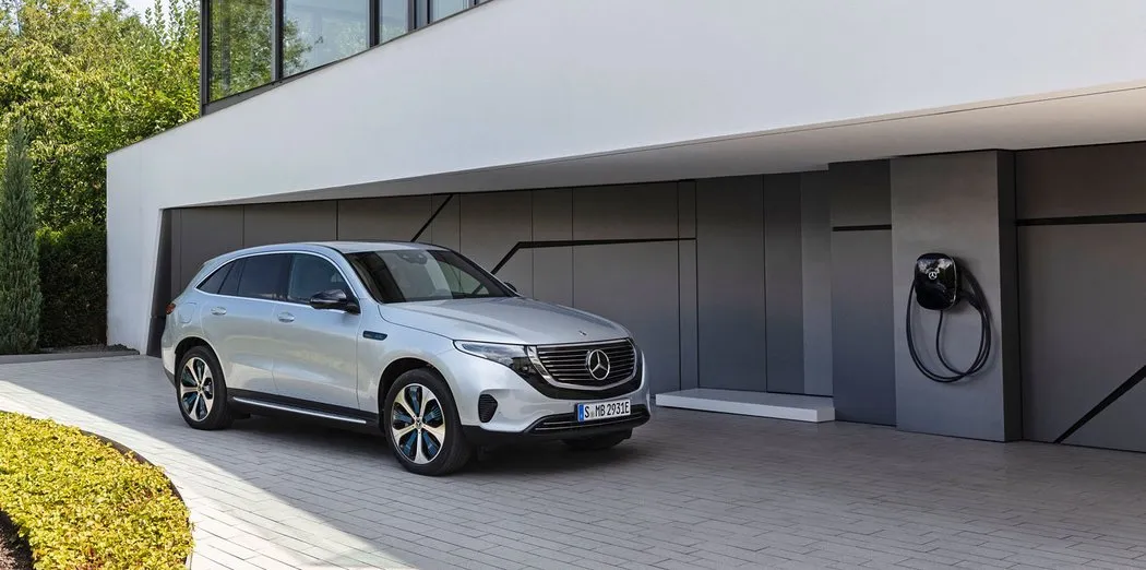 Mercedes-Benz EQ EQ Standardní výbava - fotografie 2