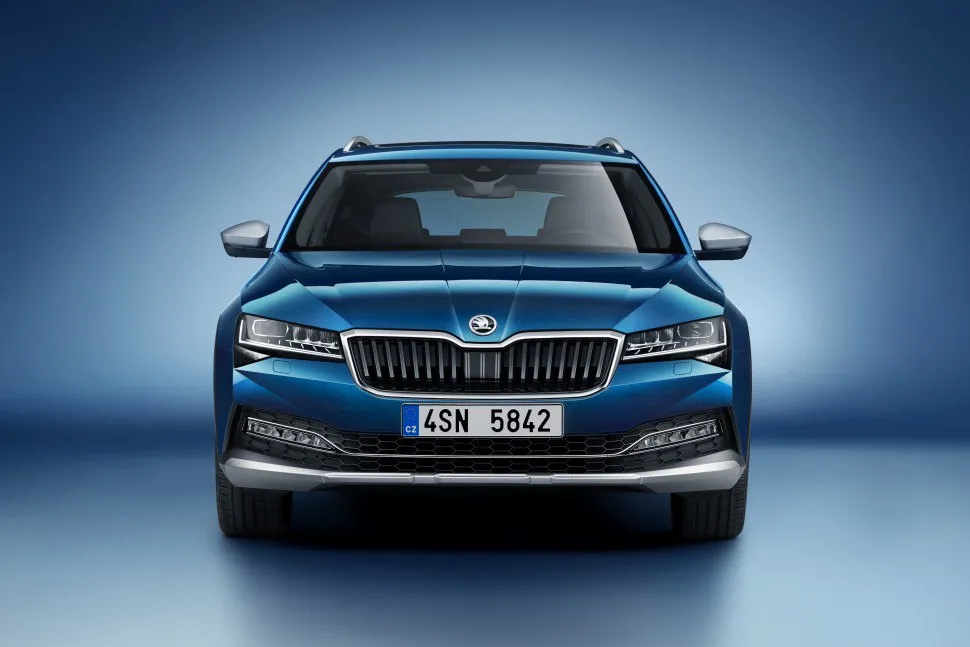Škoda Superb Scout - fotografie 2