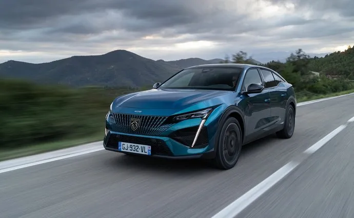 Model Peugeot 408 (crossover)