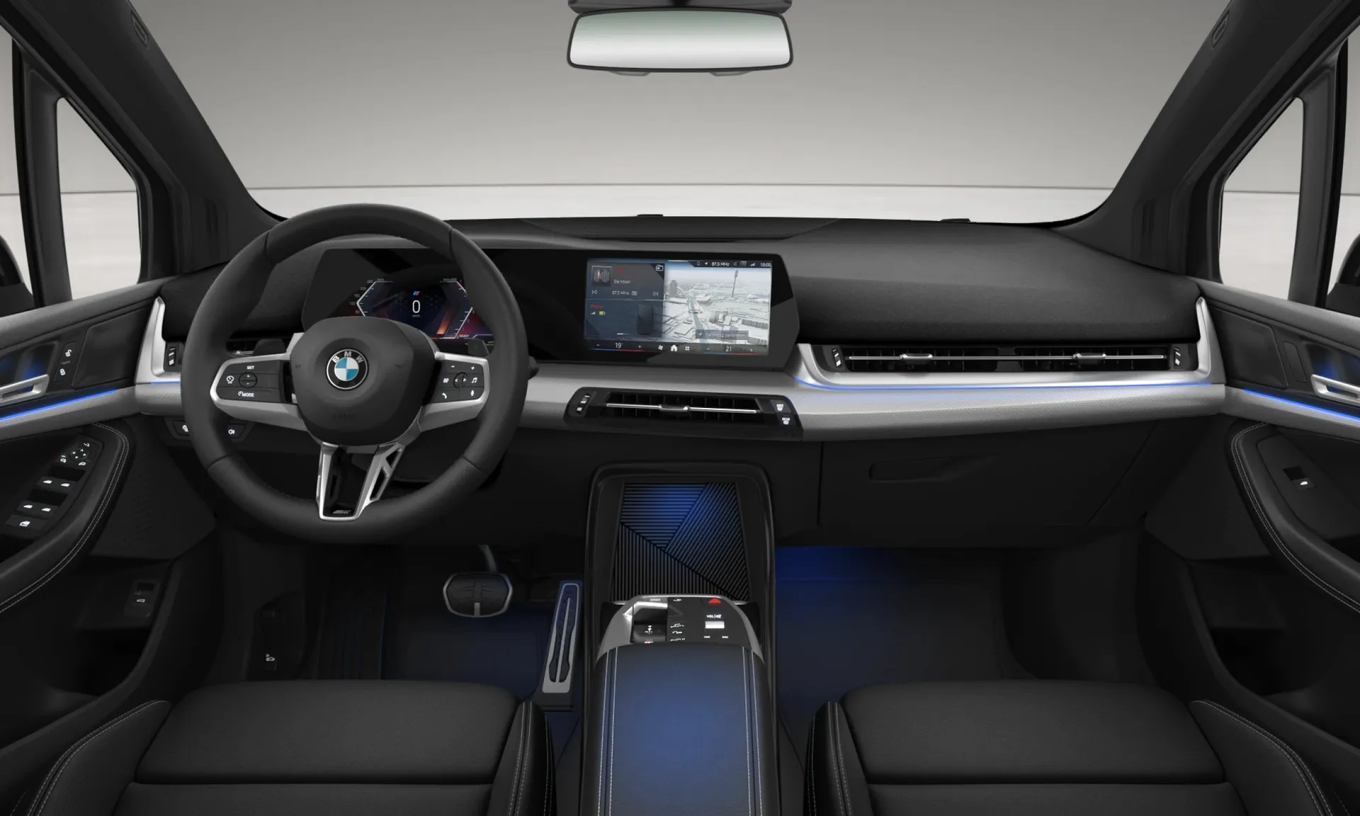 Řada 2 Active Tourer (U06), M sportovní paket, Metalický lak Black Sapphire, interiér Kůže Vernasca Black/Black, dashboard