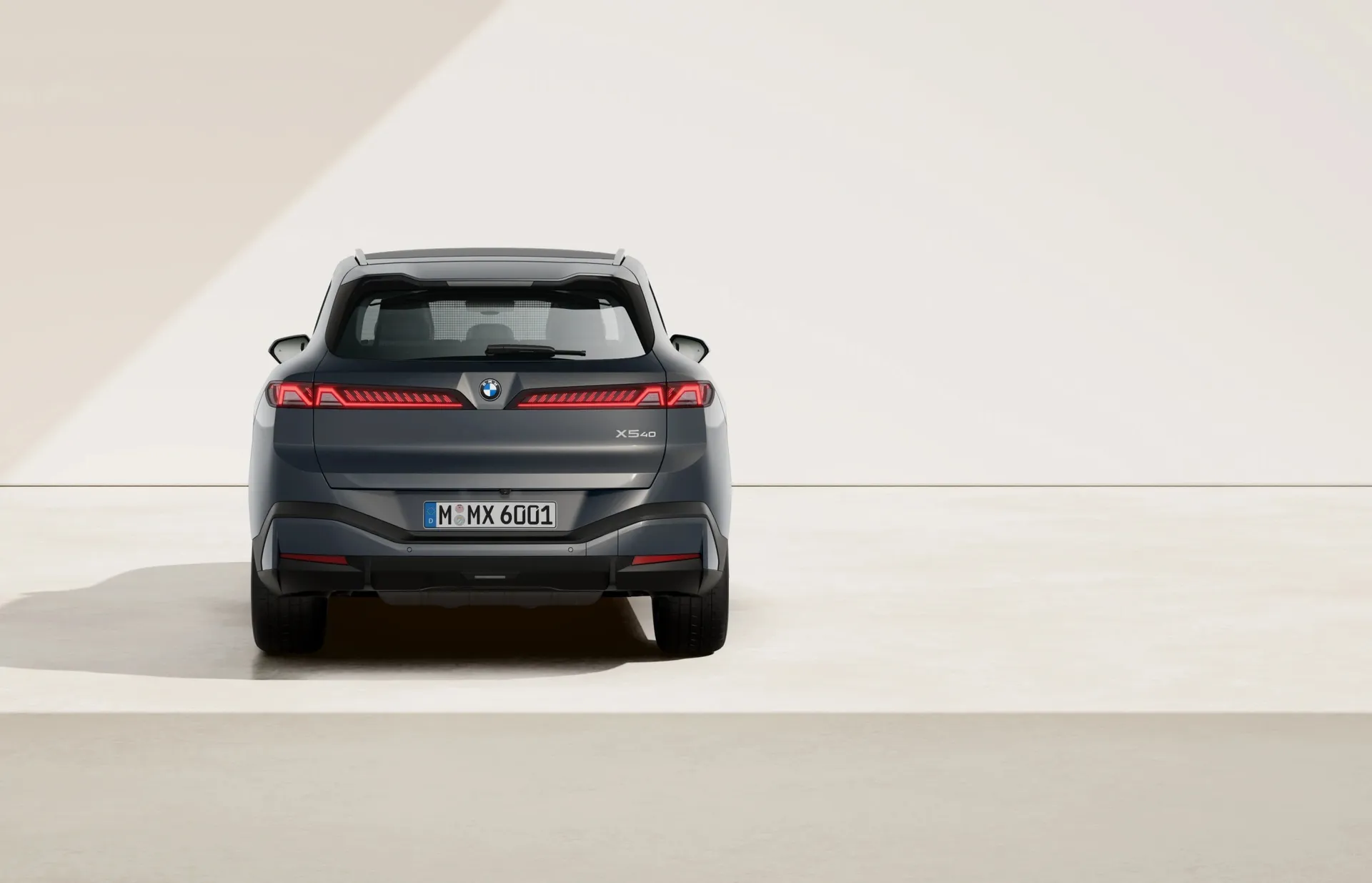 X5 (G65), Sériové provedení, BMW Individual metalický lak Dravit Grey, rear