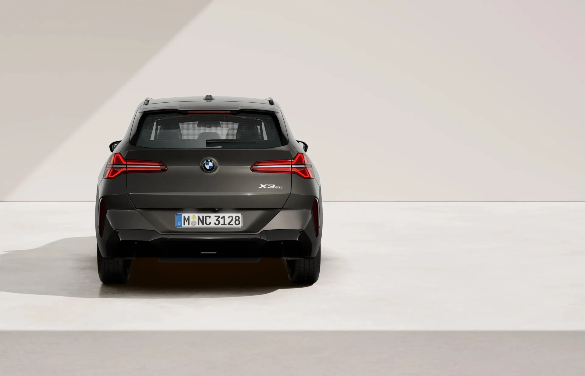X3 (G45), M sportovní paket Pro, Metalický lak s briliantovým efektem Sophisto Grey, rear