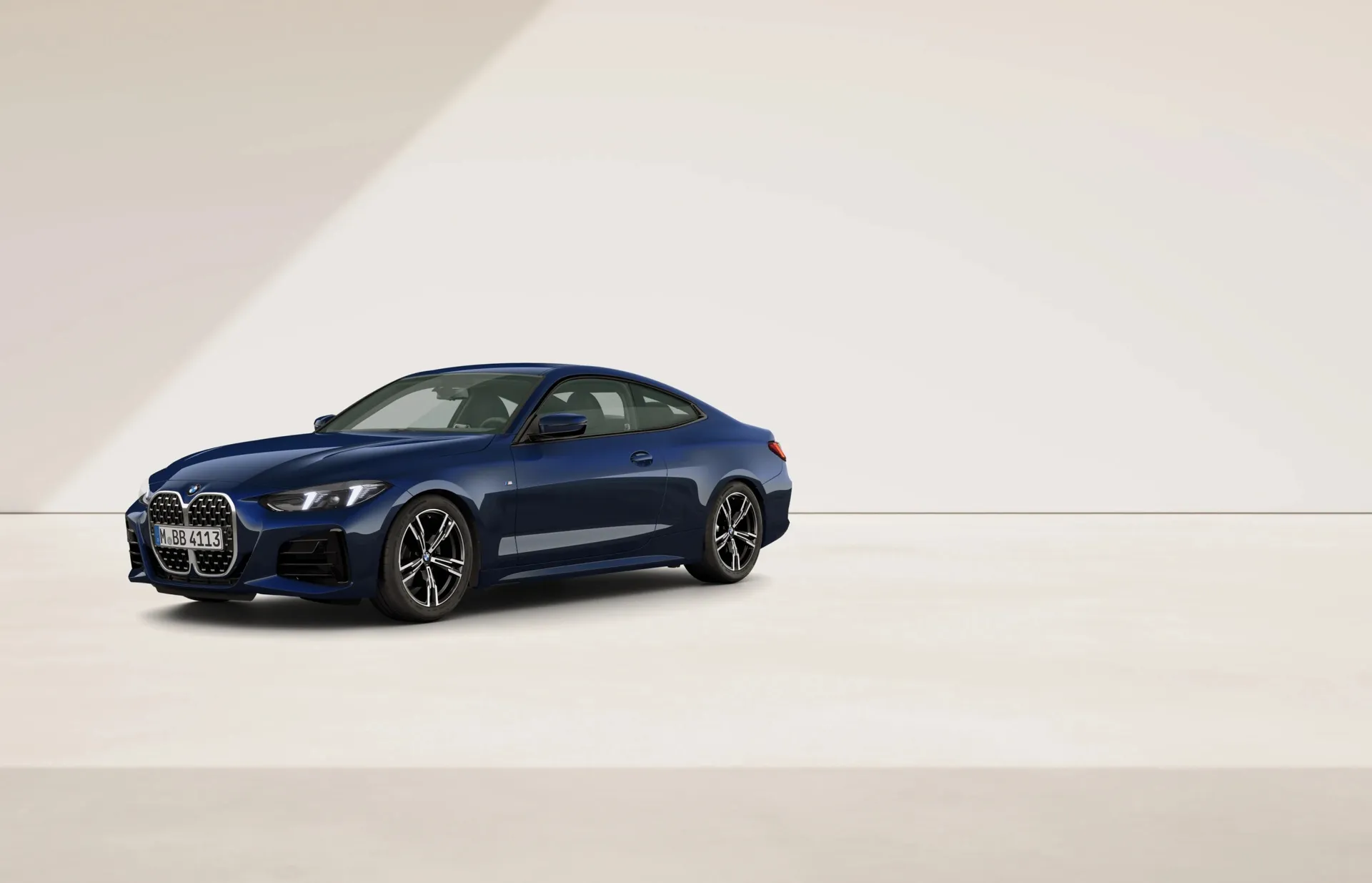 Řada 4 Coupé (G22), M sportovní paket, BMW Individual metalický lak Tanzanite Blue, front