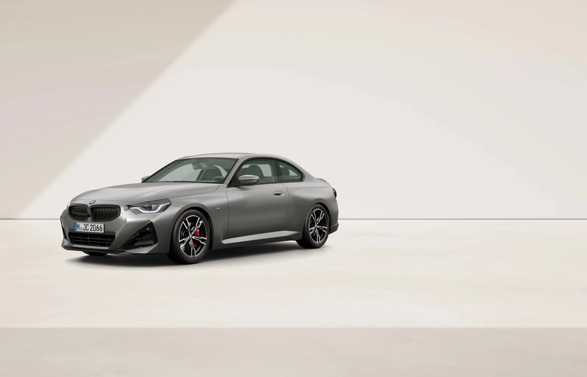 Řada 2 Coupé (G42), M sportovní paket Pro, BMW Individual metalický lak Frozen Pure Grey, front