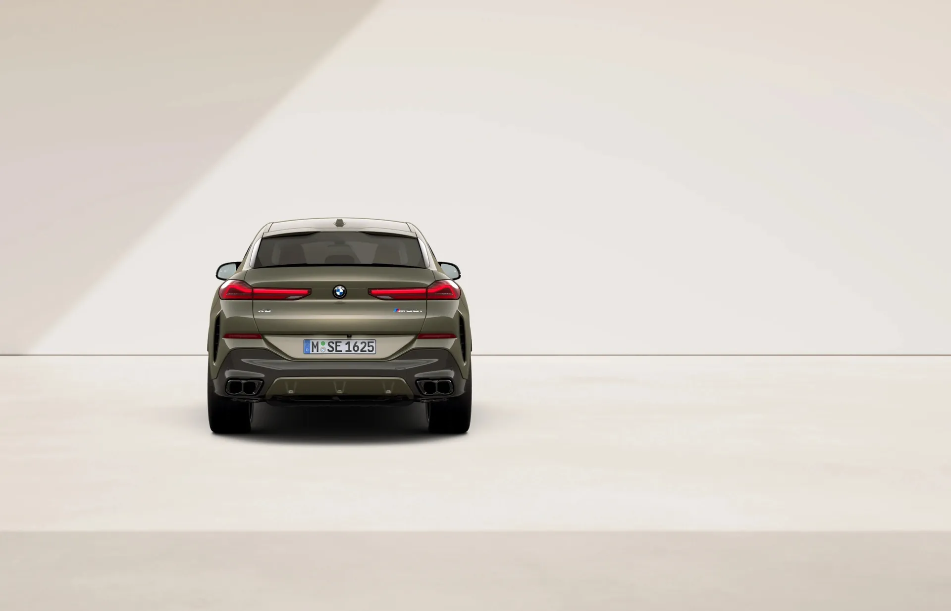 X6 (F96), M Modely, Metalický lak Manhattan, rear