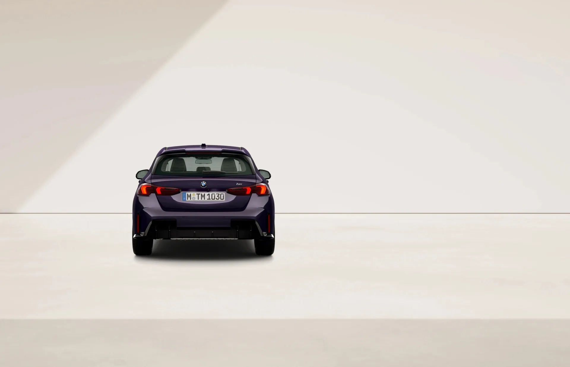 Řada 1 (F70), M sportovní paket Pro, Metalický lak Thundernight, rear