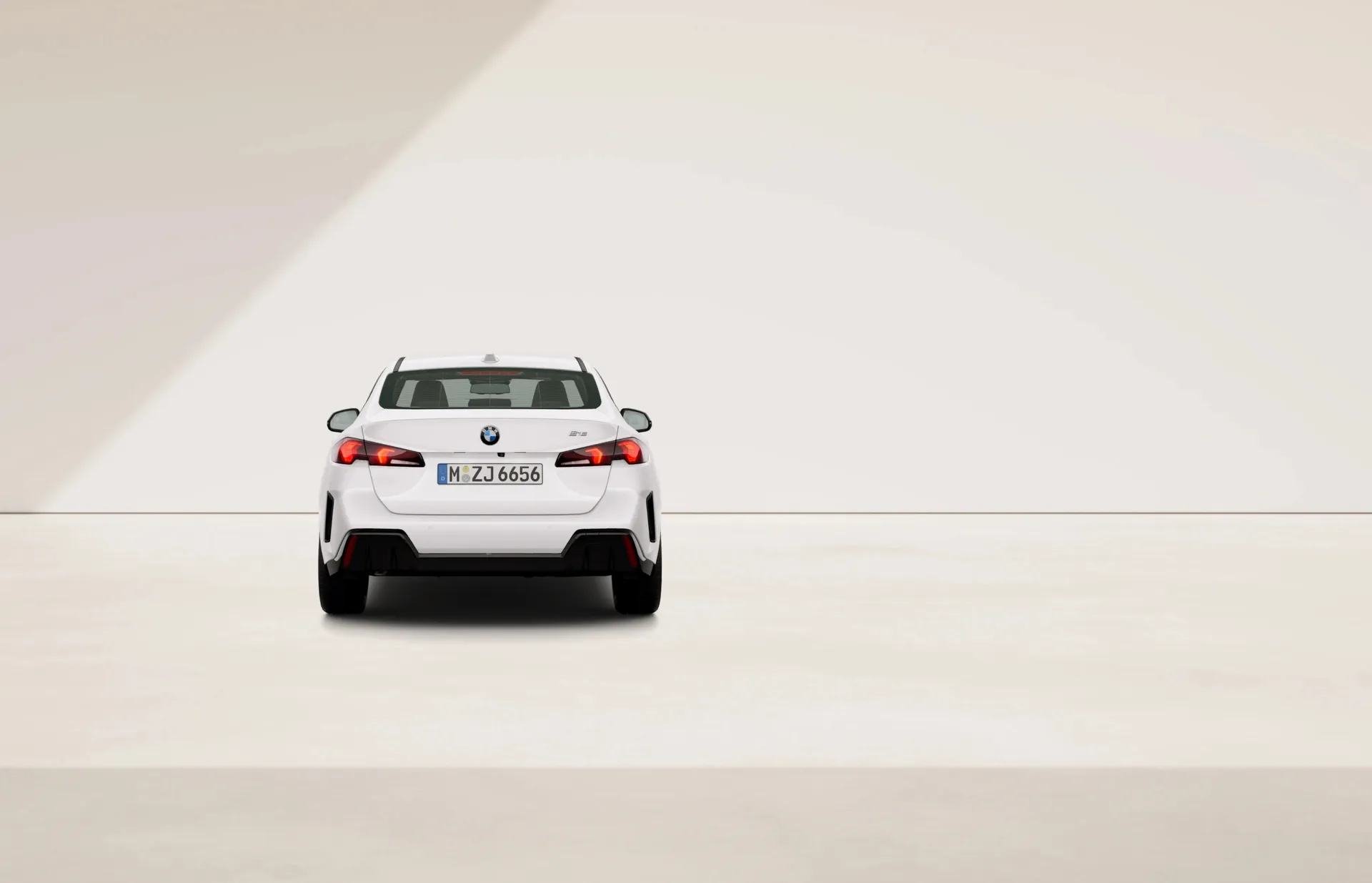 Řada 2 Gran Coupé (F74), M sportovní paket, BMW Individual lak na přání, rear
