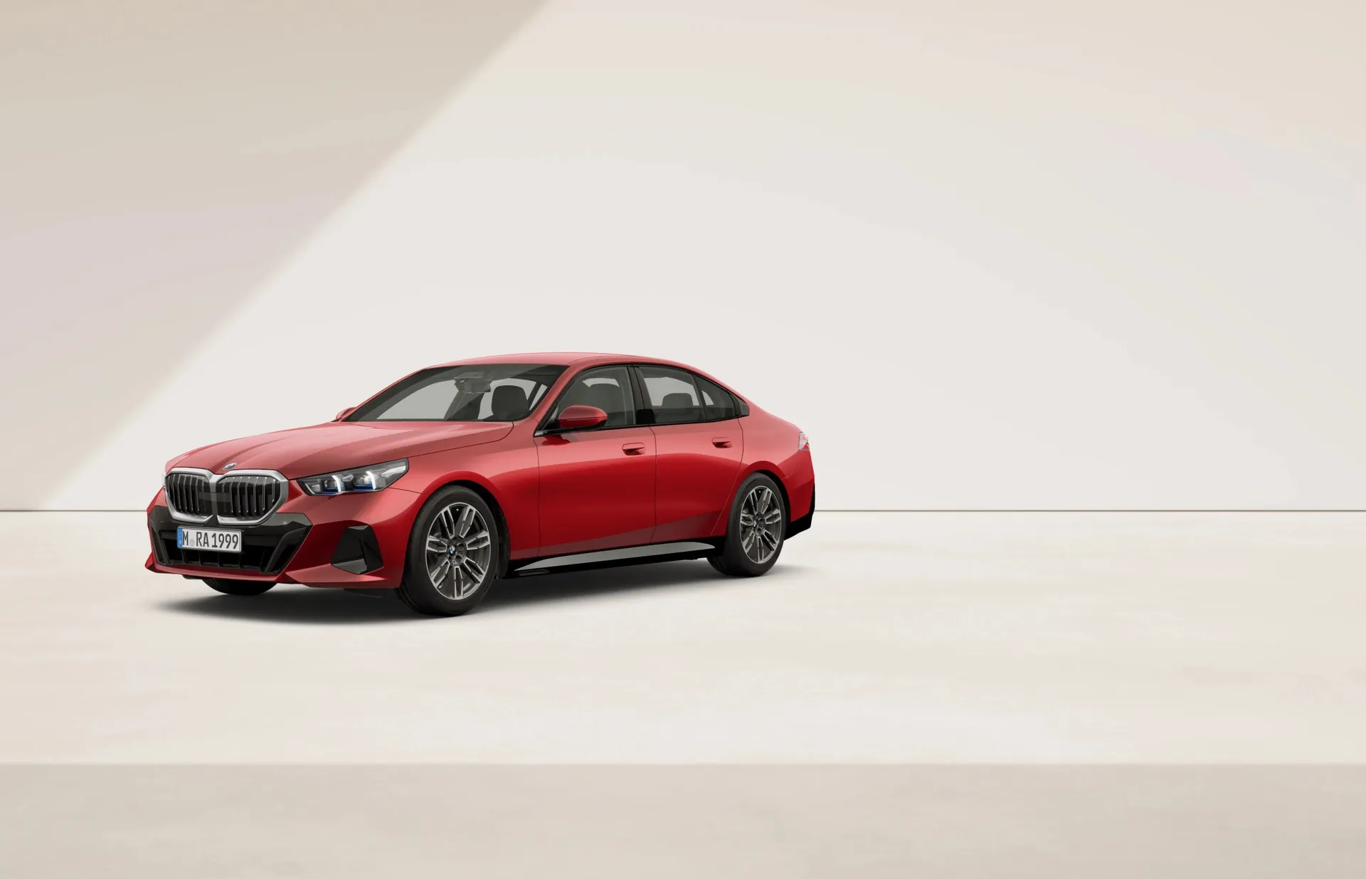 Řada 5 Sedan (G60), M sportovní paket, Metalický lak Fire Red, front