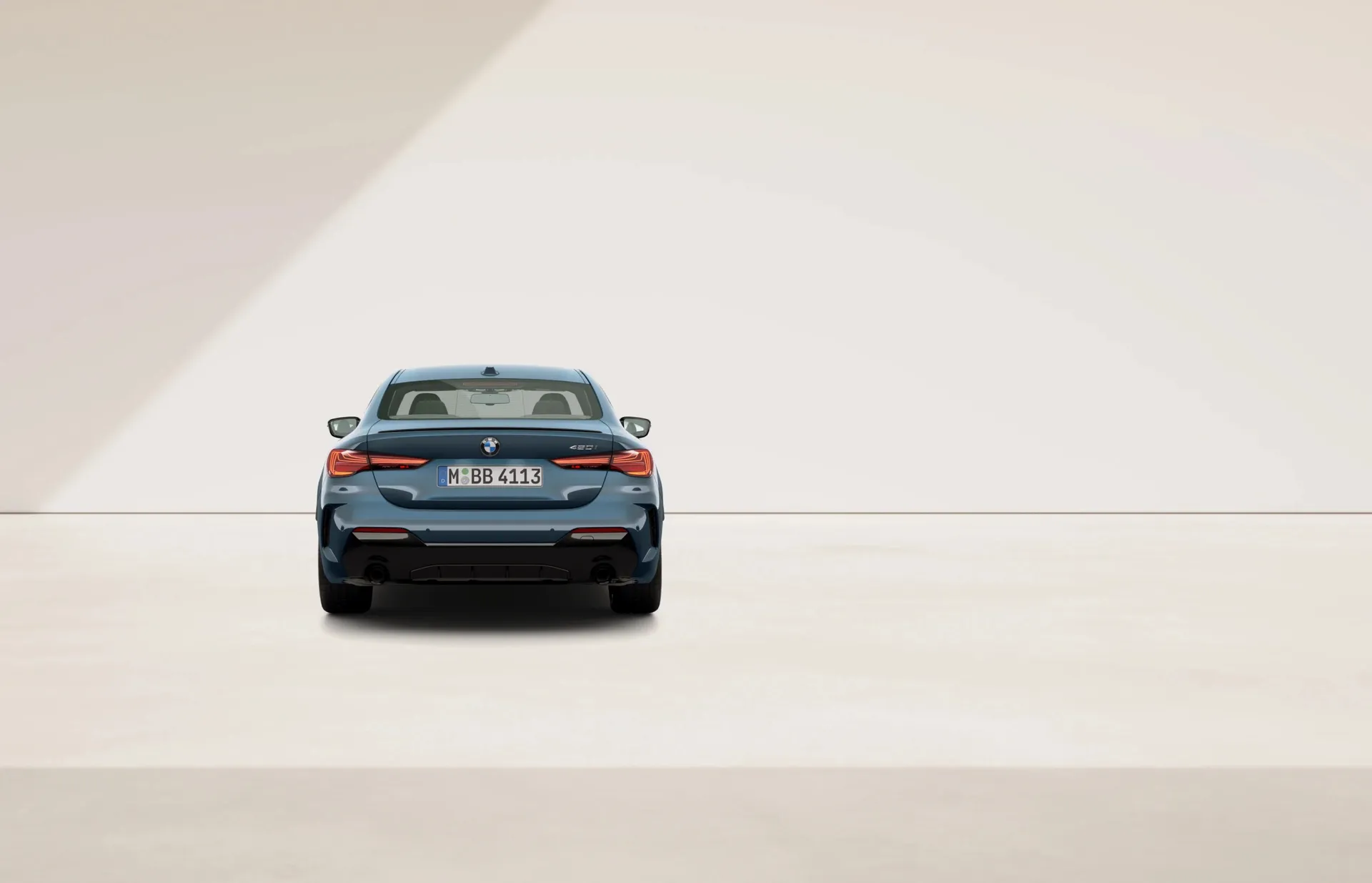 Řada 4 Coupé (G22), M sportovní paket Pro, Metalický lak Arctic Race Blue, rear