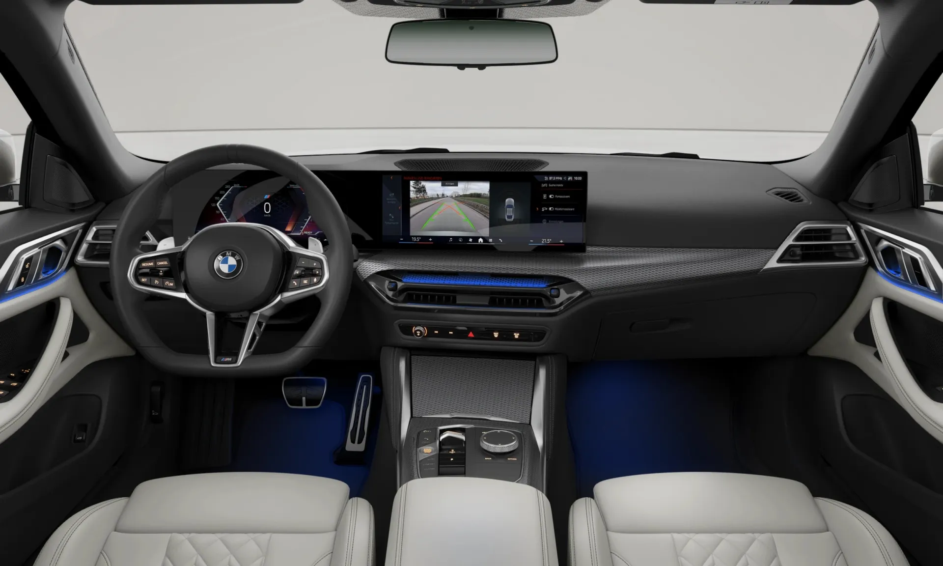 Řada 4 Gran Coupé (G26), M sportovní paket, BMW Individual lak na přání, interiér BMW Individual kůže Merino "Ivory White/Black", dashboard