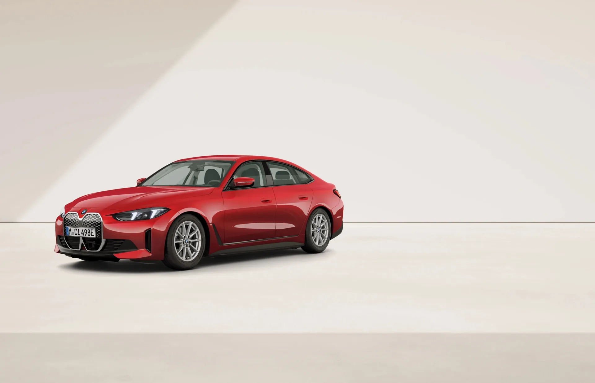 i4 Gran Coupé (G26), Sériové provedení, Metalický lak Fire Red, front
