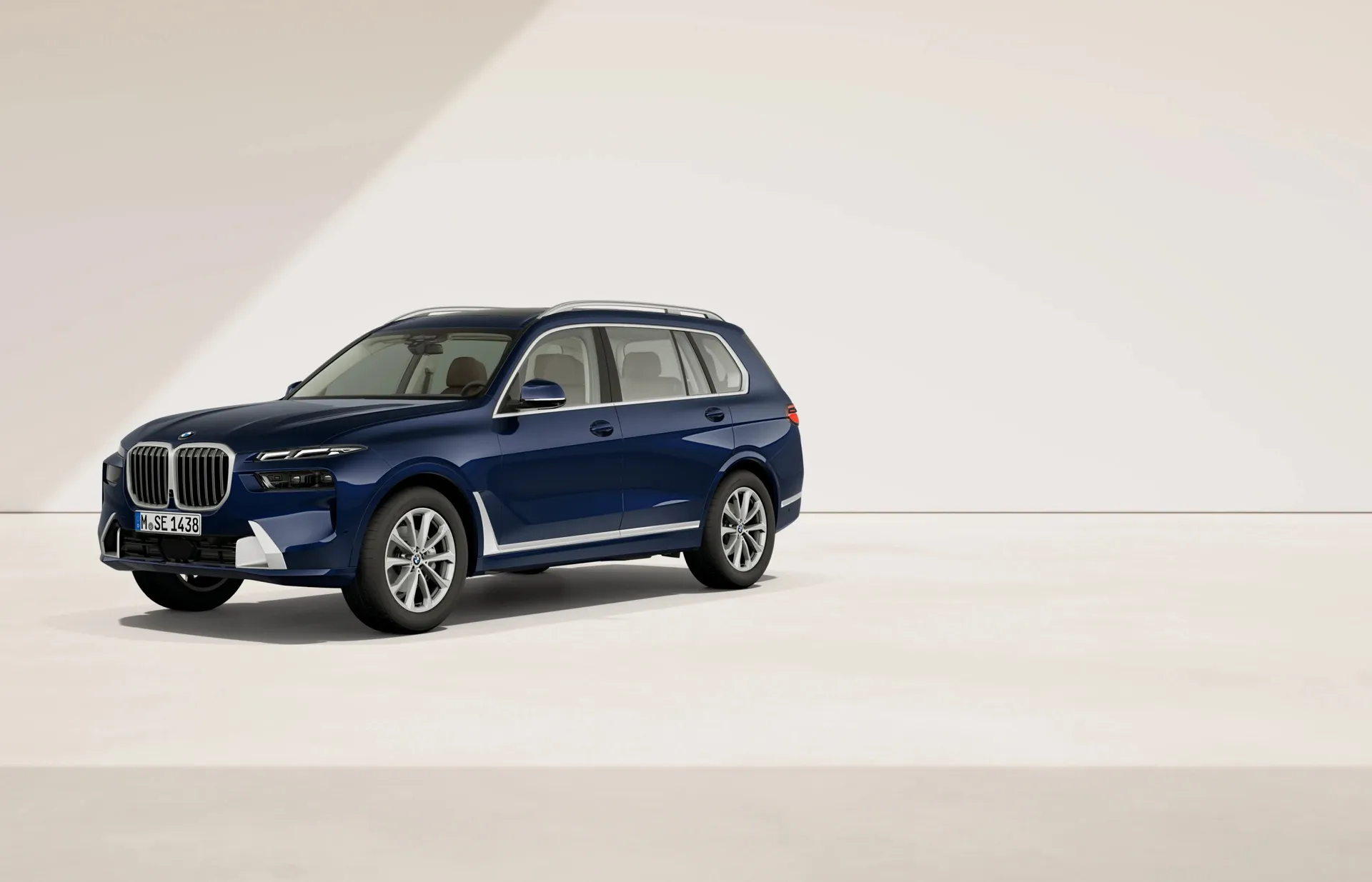X7 (G07), Sériové provedení, BMW Individual metalický lak Tanzanite Blue, front