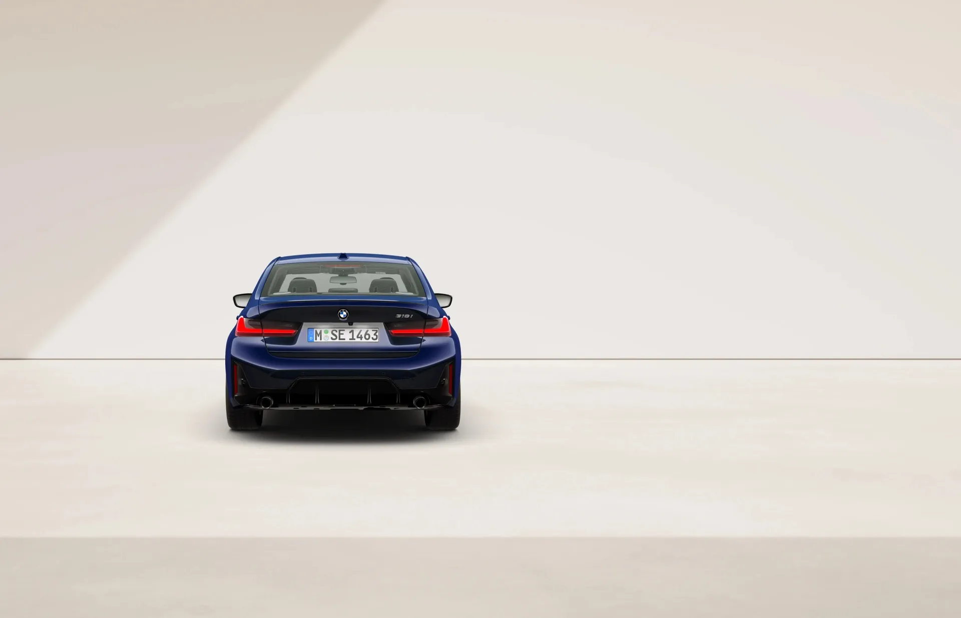 Řada 3 Sedan (G20), M sportovní paket Pro, BMW Individual metalický lak Tanzanite Blue, rear