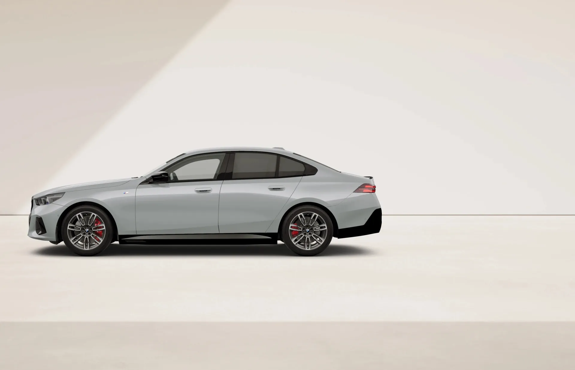 i5 Sedan (G60), M Modely, Metalický lak M Brooklyn Grey, side