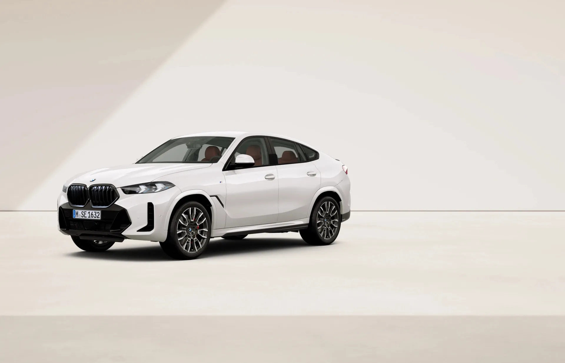 X6 (G06), M sportovní paket Pro, BMW Individual lak na přání, front