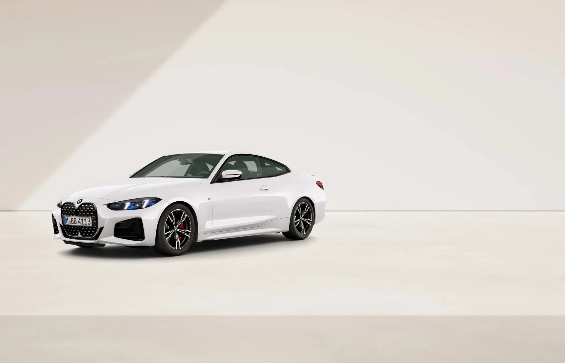 Řada 4 Coupé (G22), M sportovní paket Pro, Nemetalický lak Alpine White, front