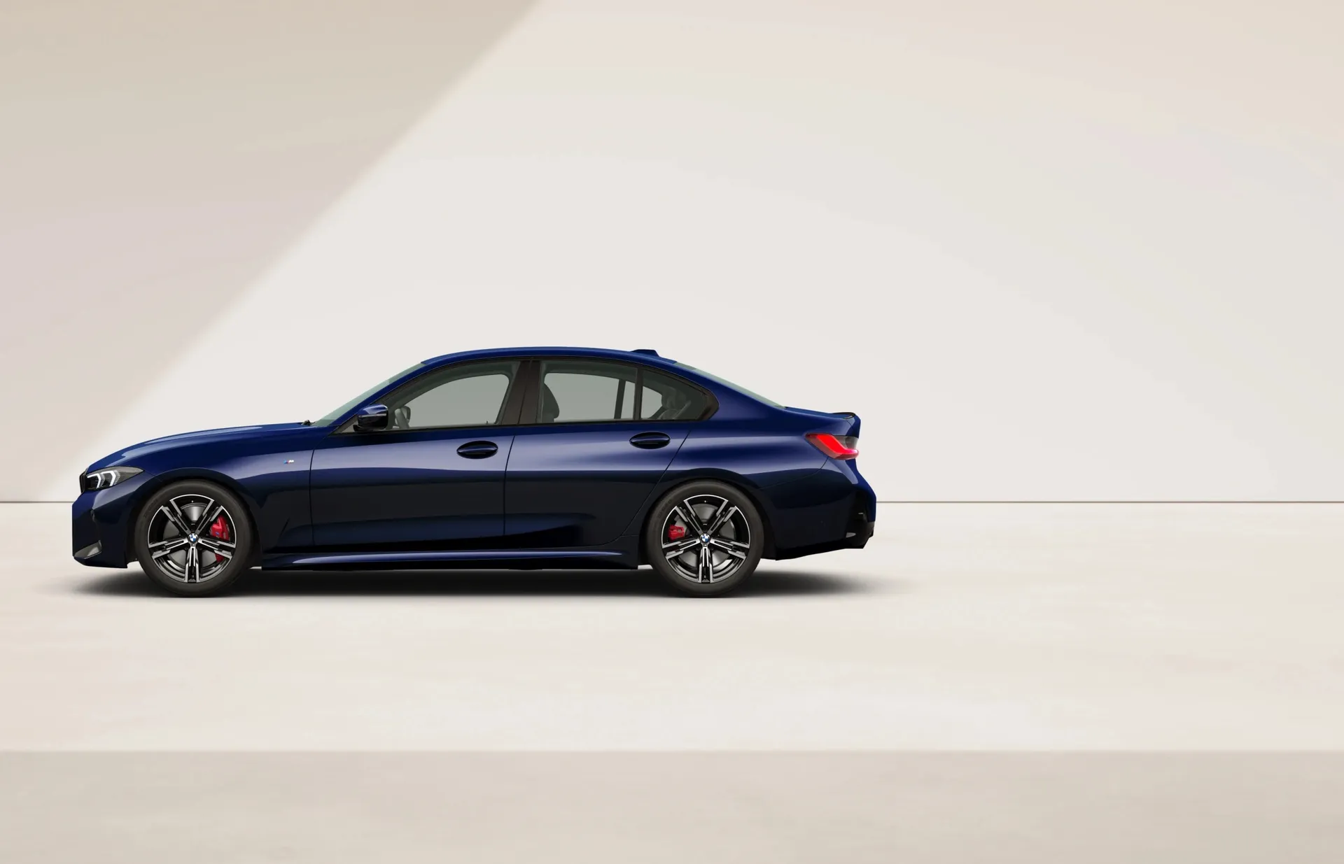Řada 3 Sedan (G20), M sportovní paket Pro, BMW Individual metalický lak Tanzanite Blue, side