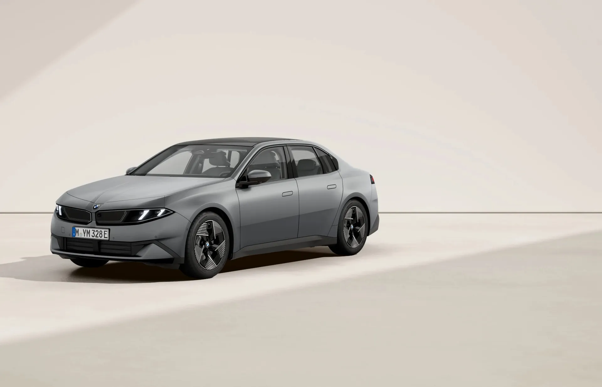 i3 Sedan (NA0), Sériové provedení, BMW Individual metalický lak Frozen Space Silver, front