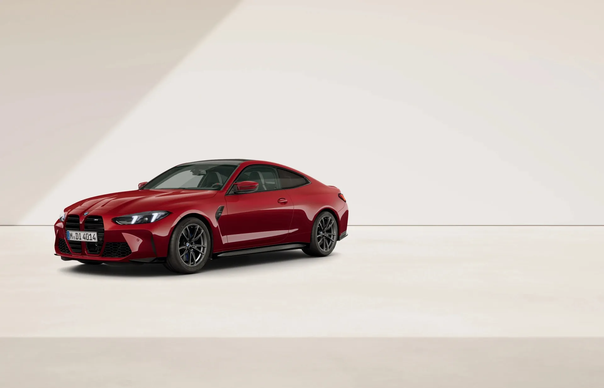 M4 Coupé (G82), M Modely, Metalický lak Aventurine Red, front