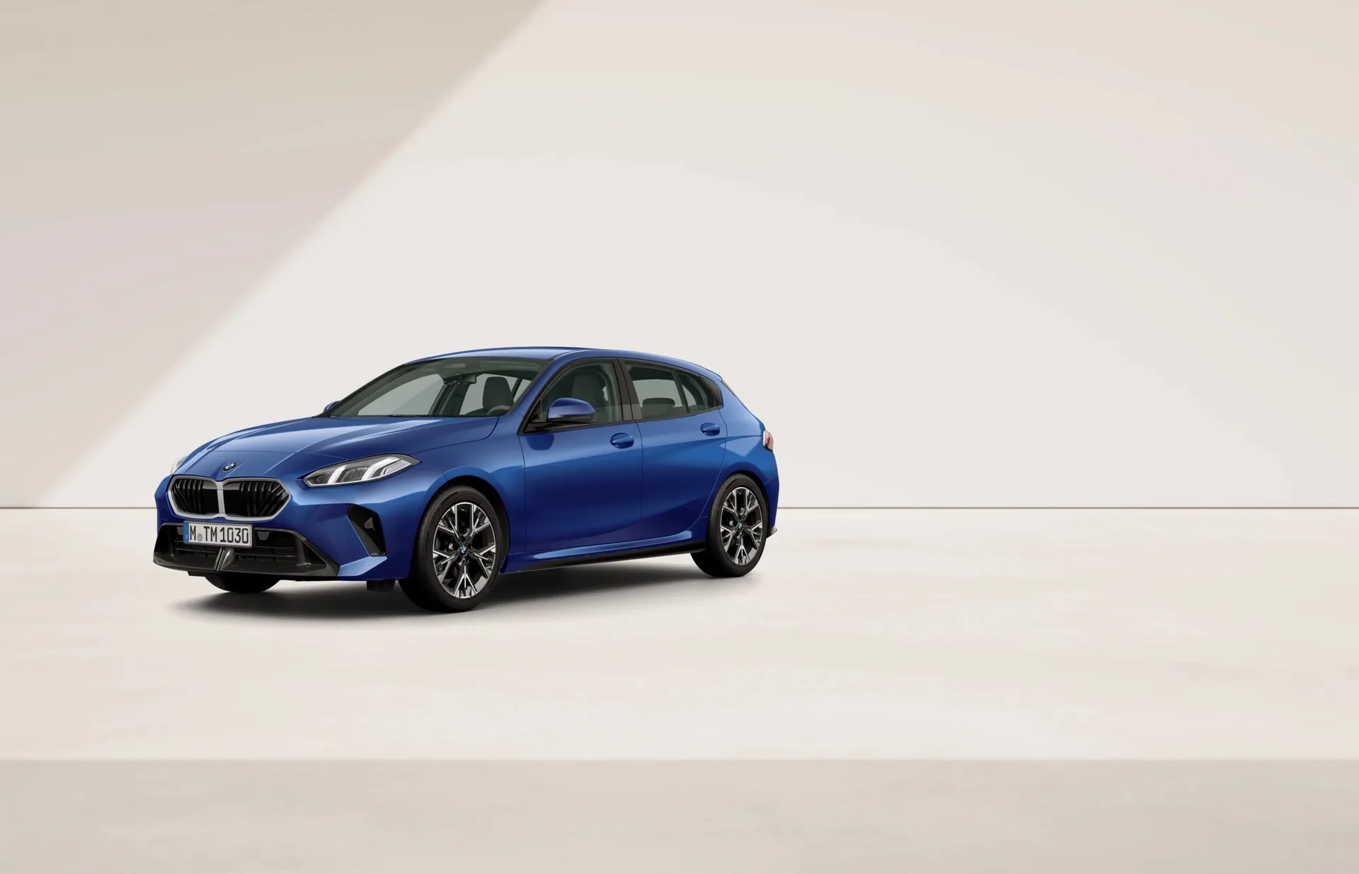 Řada 1 (F70), M sportovní paket, Metalický lak M Portimao Blue, front