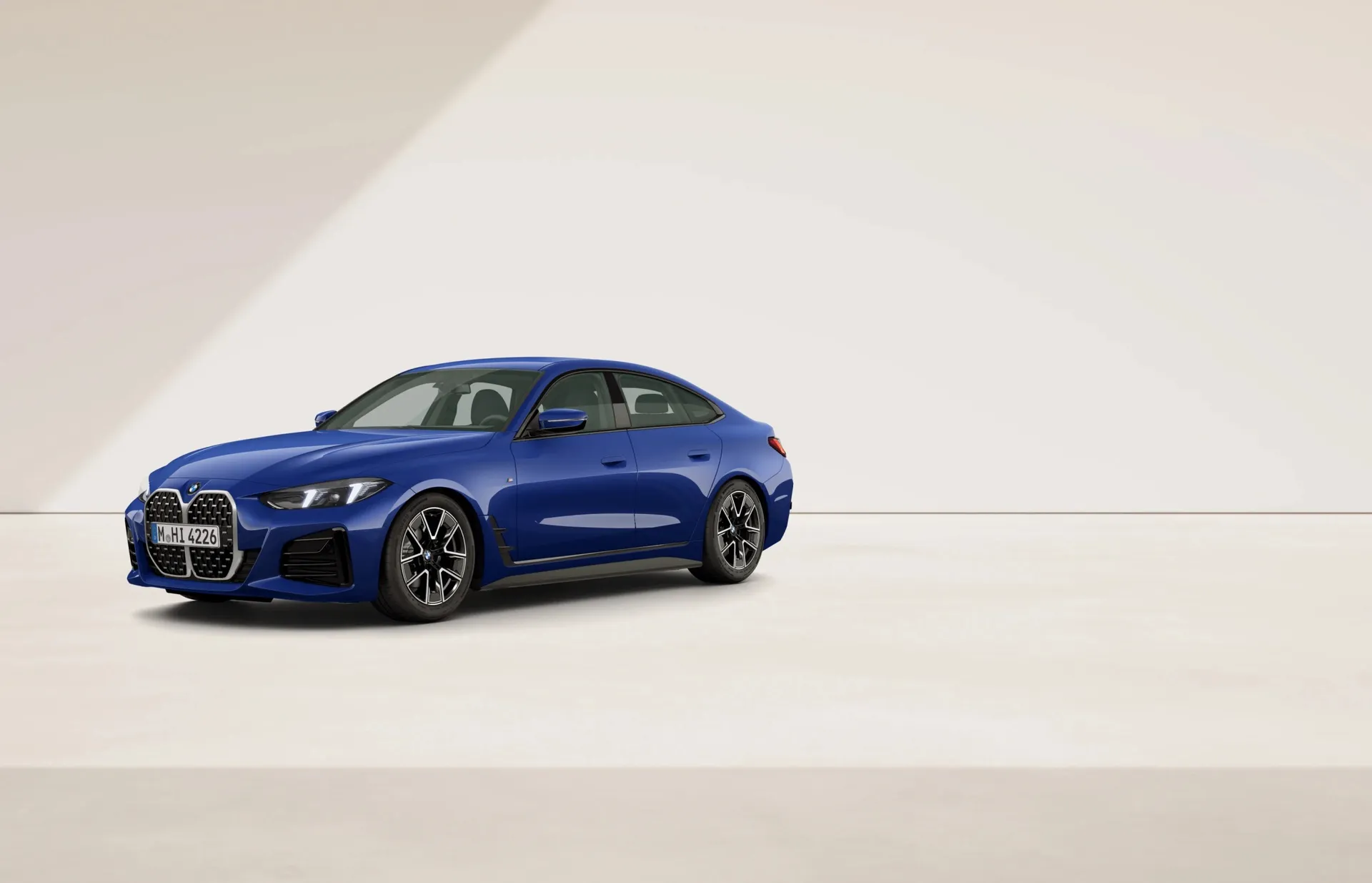 Řada 4 Gran Coupé (G26), M sportovní paket, Metalický lak M Portimao Blue, front